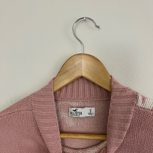 Hollister Floral Pink Sweater - Picture 5 of 6